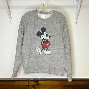 Uniqlo x Disney Mickey Mouse Gray Graphic Crewneck‎ Sweatshirt- S